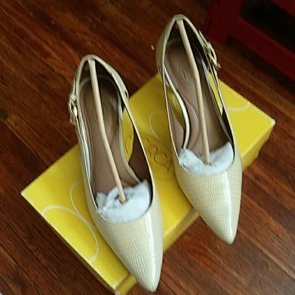 Woman Shoes